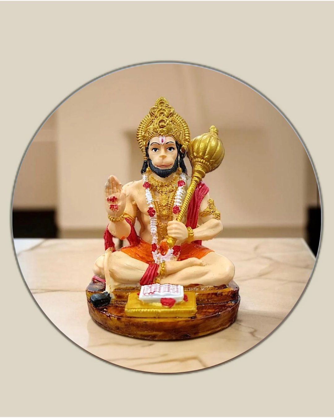 Figurines